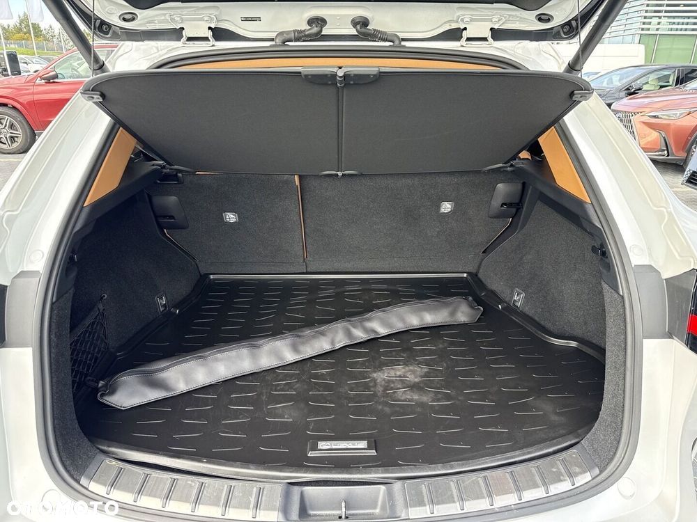 Lexus NX 350h Prestige AWD - 10