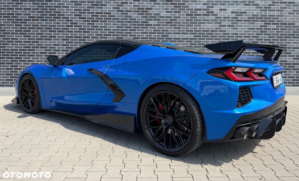 Chevrolet Corvette - 7