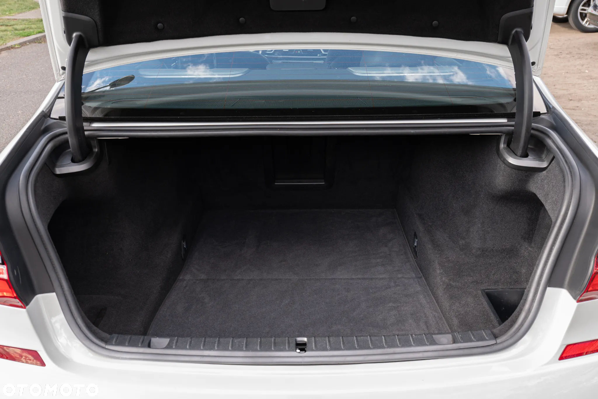 BMW Seria 7 740Li - 40