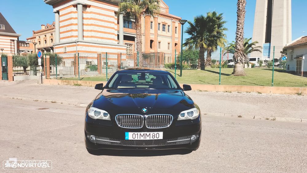 BMW 520 d Exclusive Auto 129g - 26
