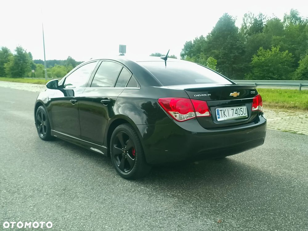 Chevrolet Cruze 1.8 LTZ - 29
