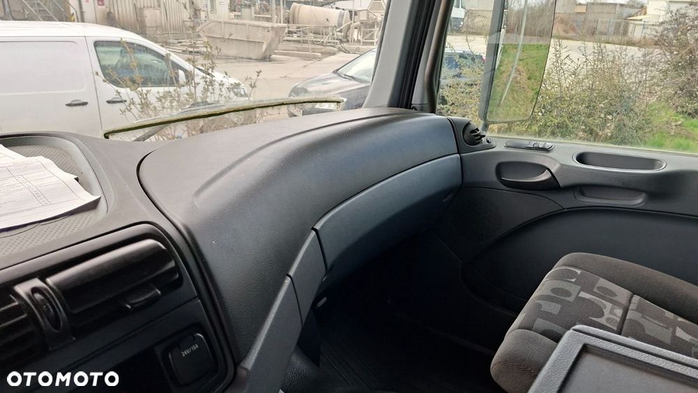 Versalift Actros 3241 B 8X4 + Schwing Fbp 24-125 - 24