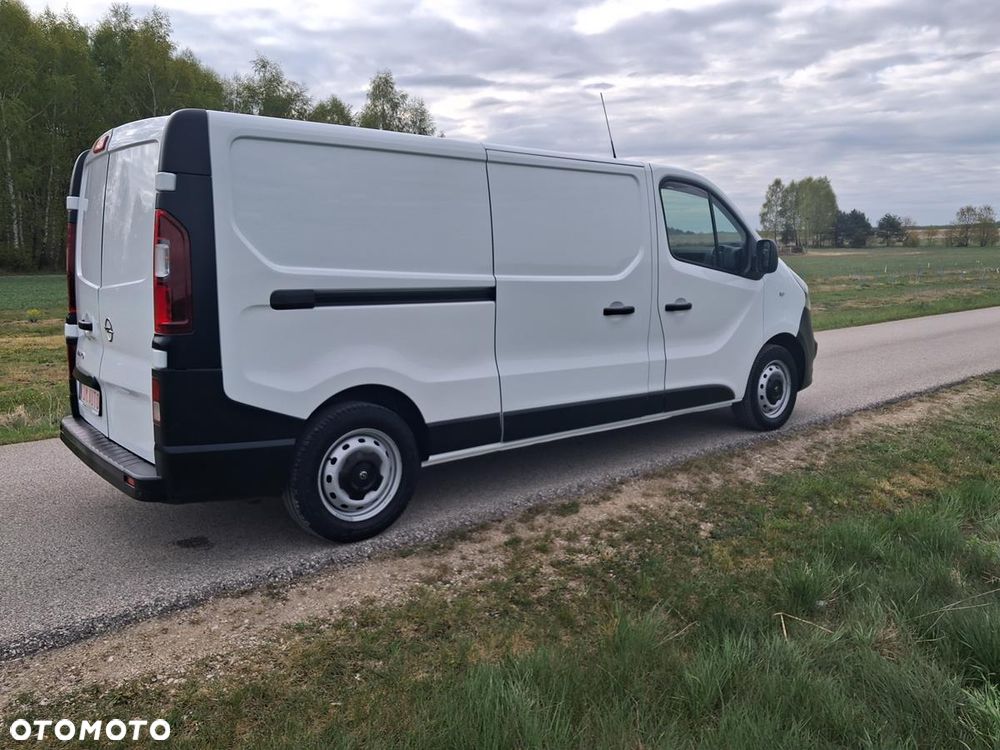 Opel Vivaro - 12