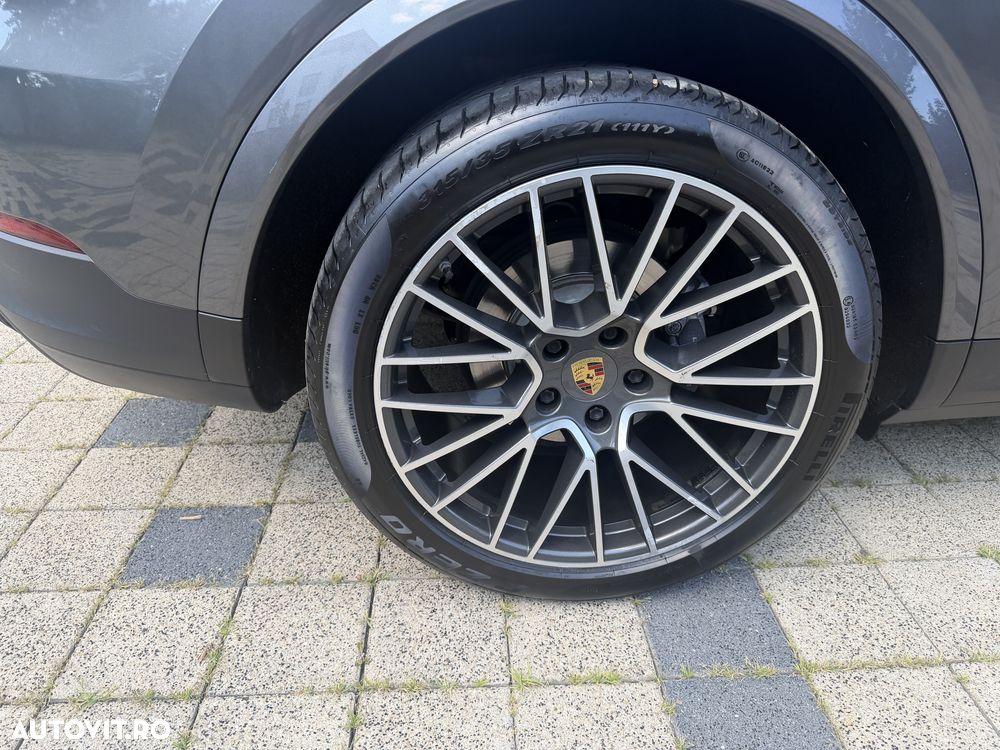 Porsche Cayenne Coupe Standard - 22