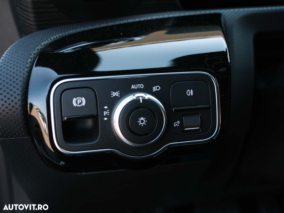 Mercedes-Benz CLA - 19