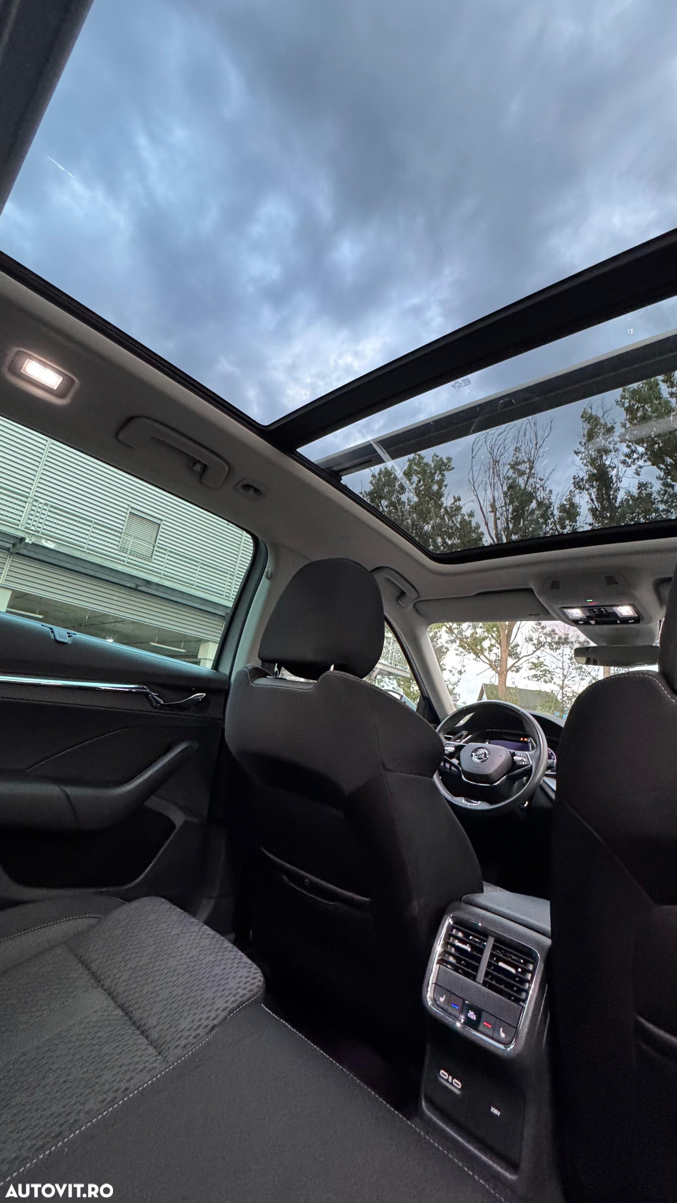 Skoda Octavia 2.0 TDI DSG First Edition - 13