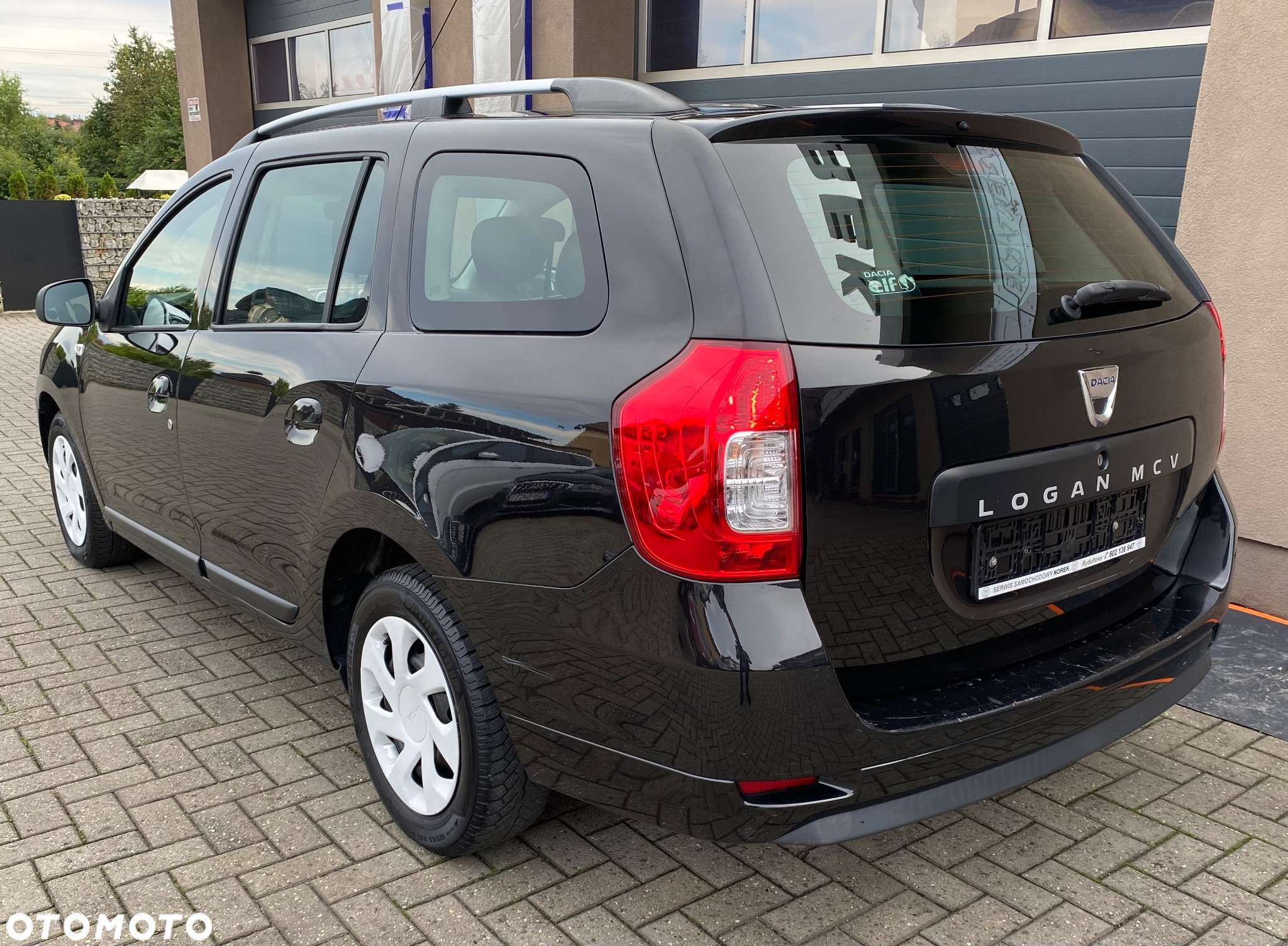 Dacia Logan MCV 1.2 16V Access - 16