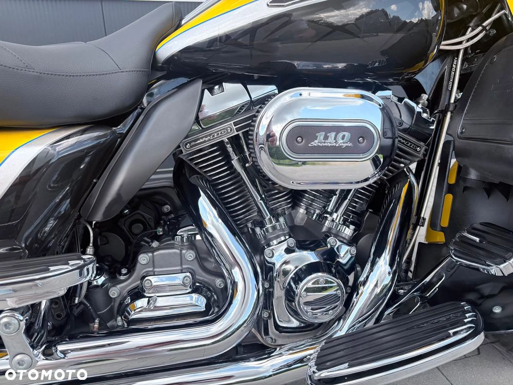Harley-Davidson Touring Electra Glide - 16