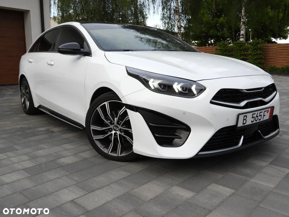 Kia ProCeed 1.5 T-GDI DCT7 OPF GT LINE - 19