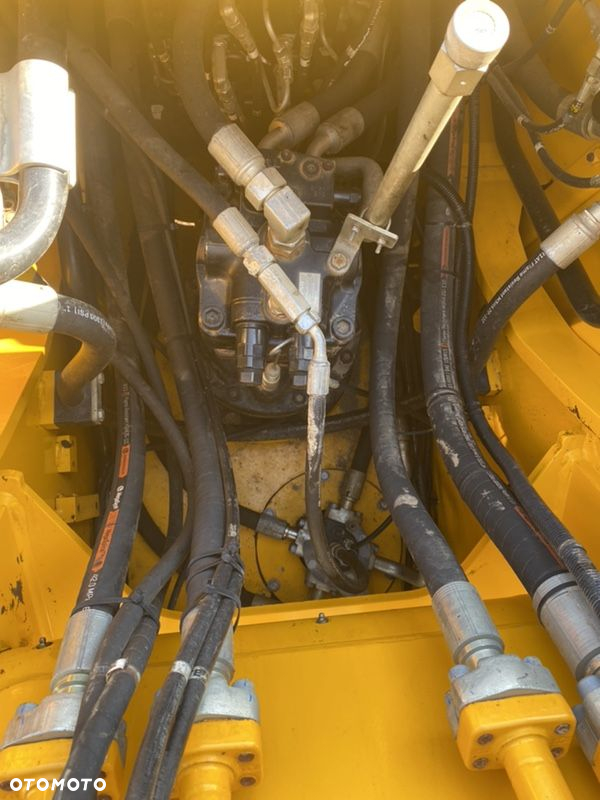 JCB 220 XLC - 13