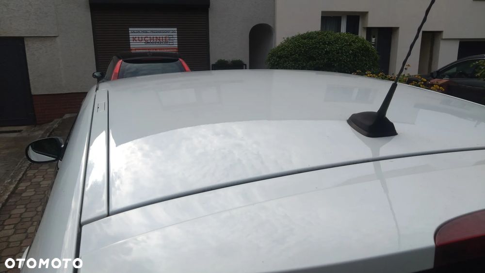 Renault Clio 1.6 16V GT - 30