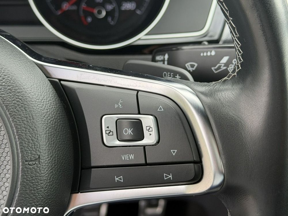 Volkswagen Arteon 2.0 TDI R-Line DSG - 28