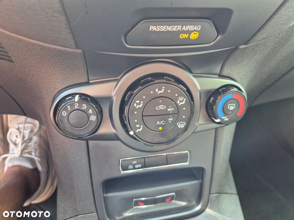 Ford Fiesta 1.5 TDCi ECOnetic Trend ASS - 9