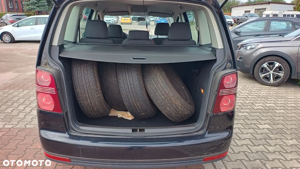 Volkswagen Touran 1.9 TDI Welcome - 20