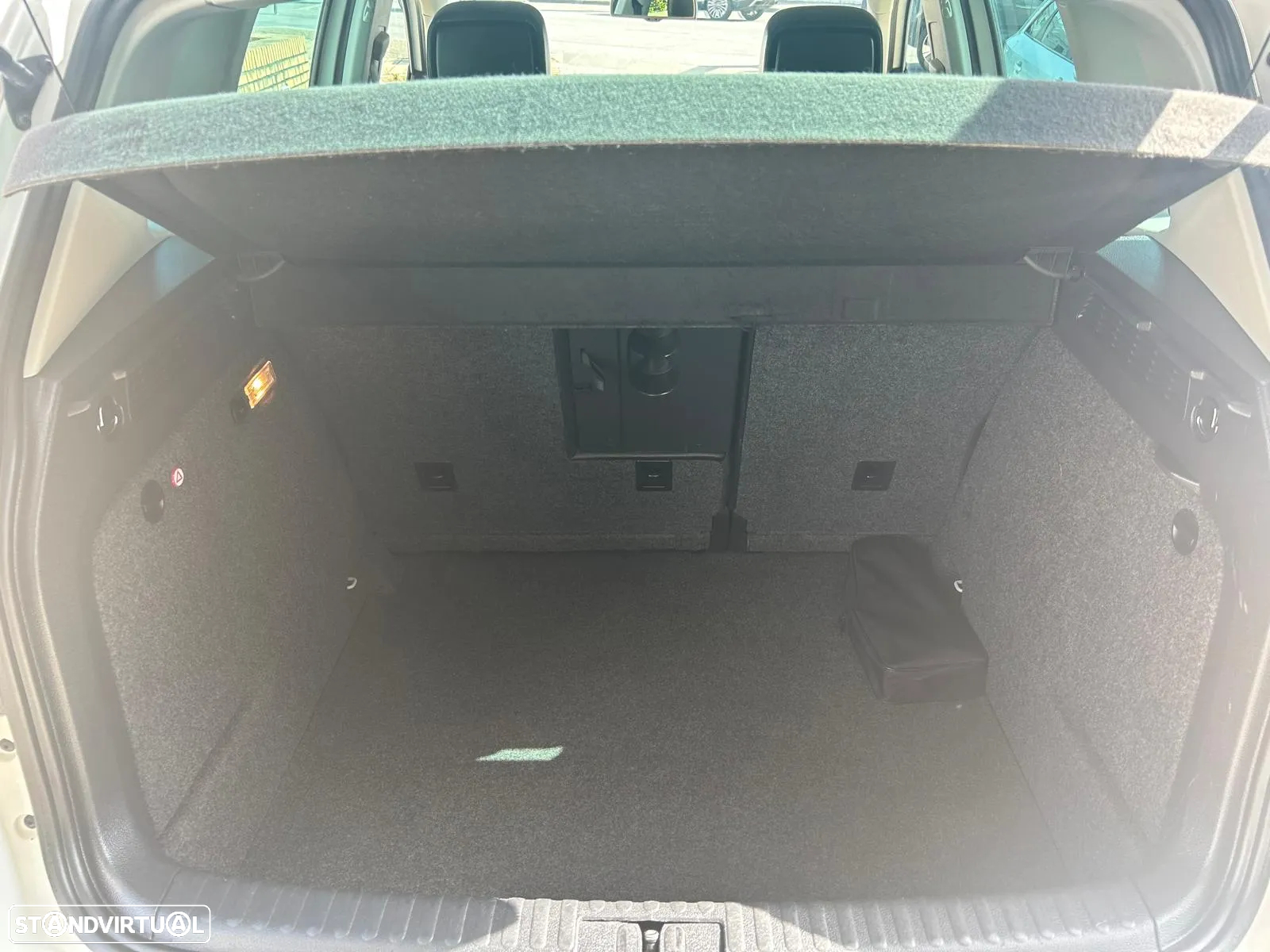 VW Tiguan 2.0 TDI Sport 4Motion DSG - 26