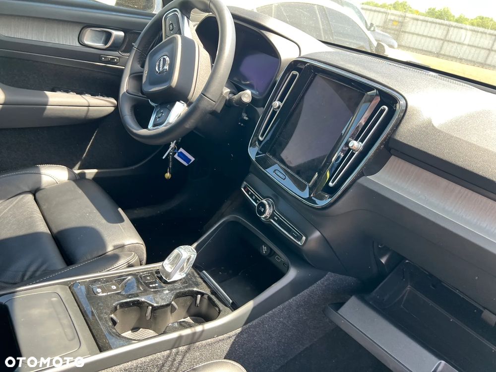 Volvo XC 40 - 20