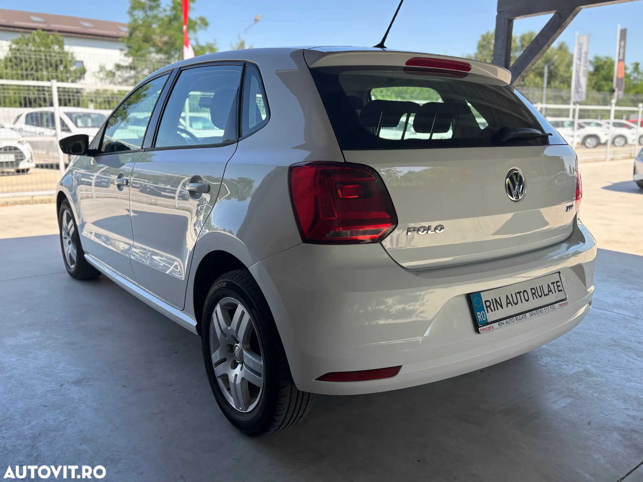 Volkswagen Polo 1.4 TDI CR Comfortline - 8