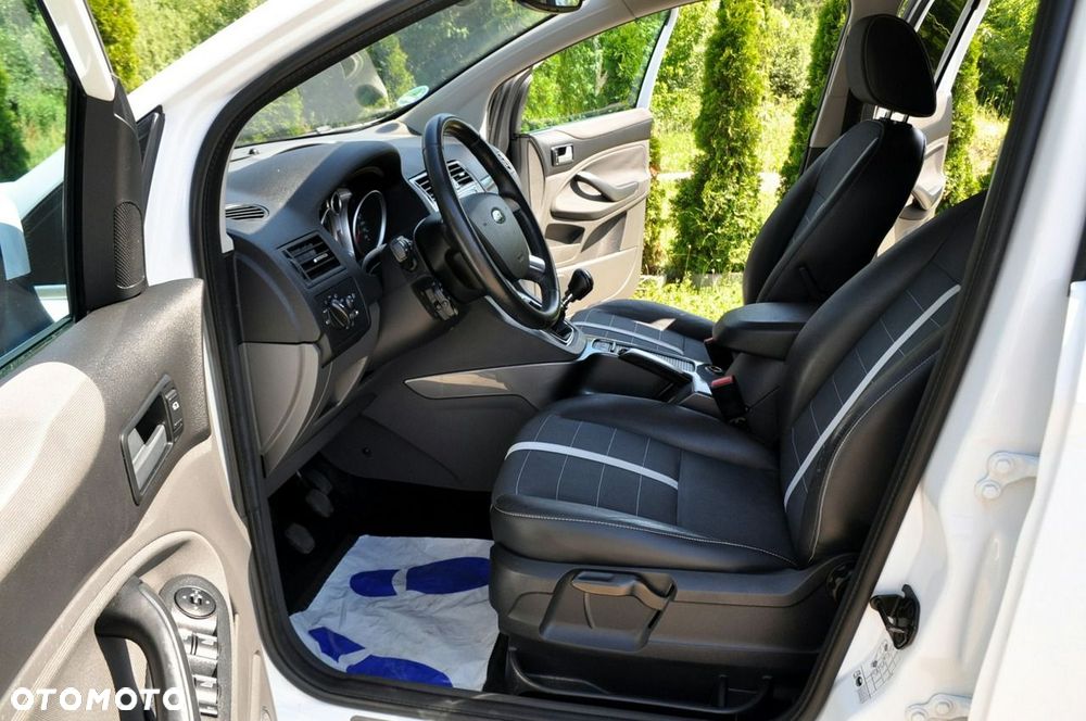 Ford Kuga - 21
