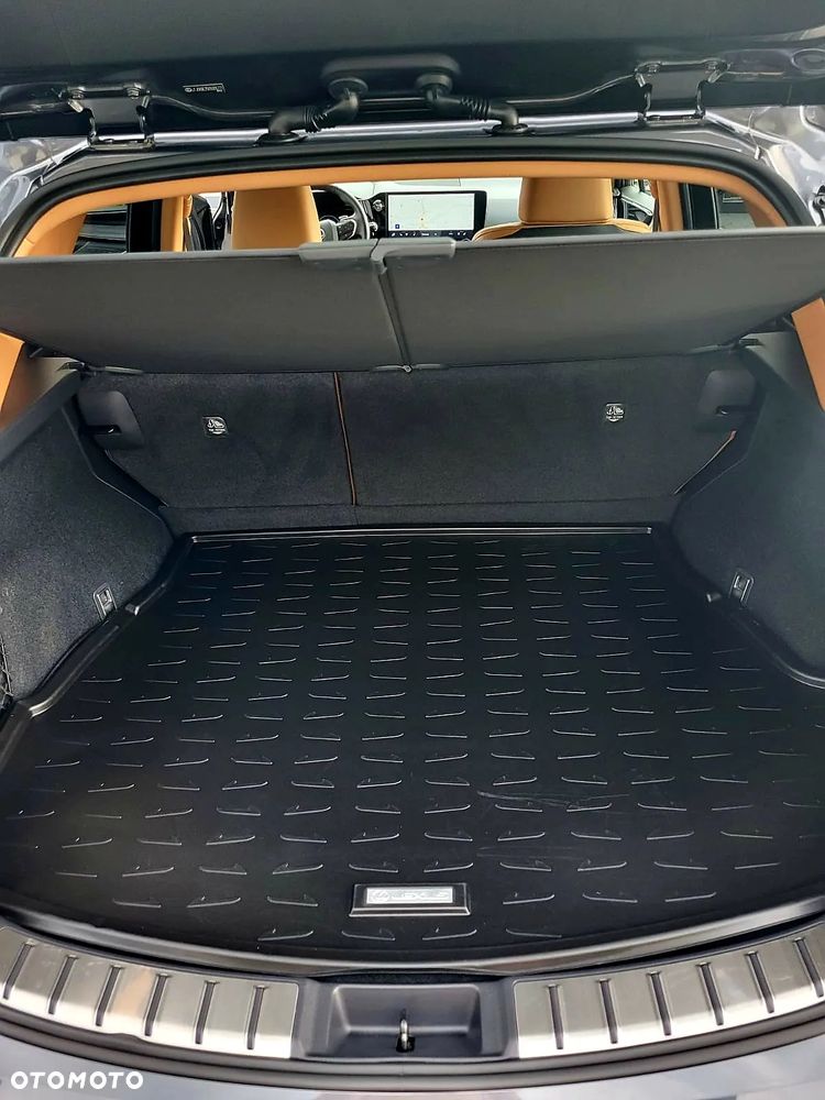 Lexus NX 350h Prestige AWD - 28