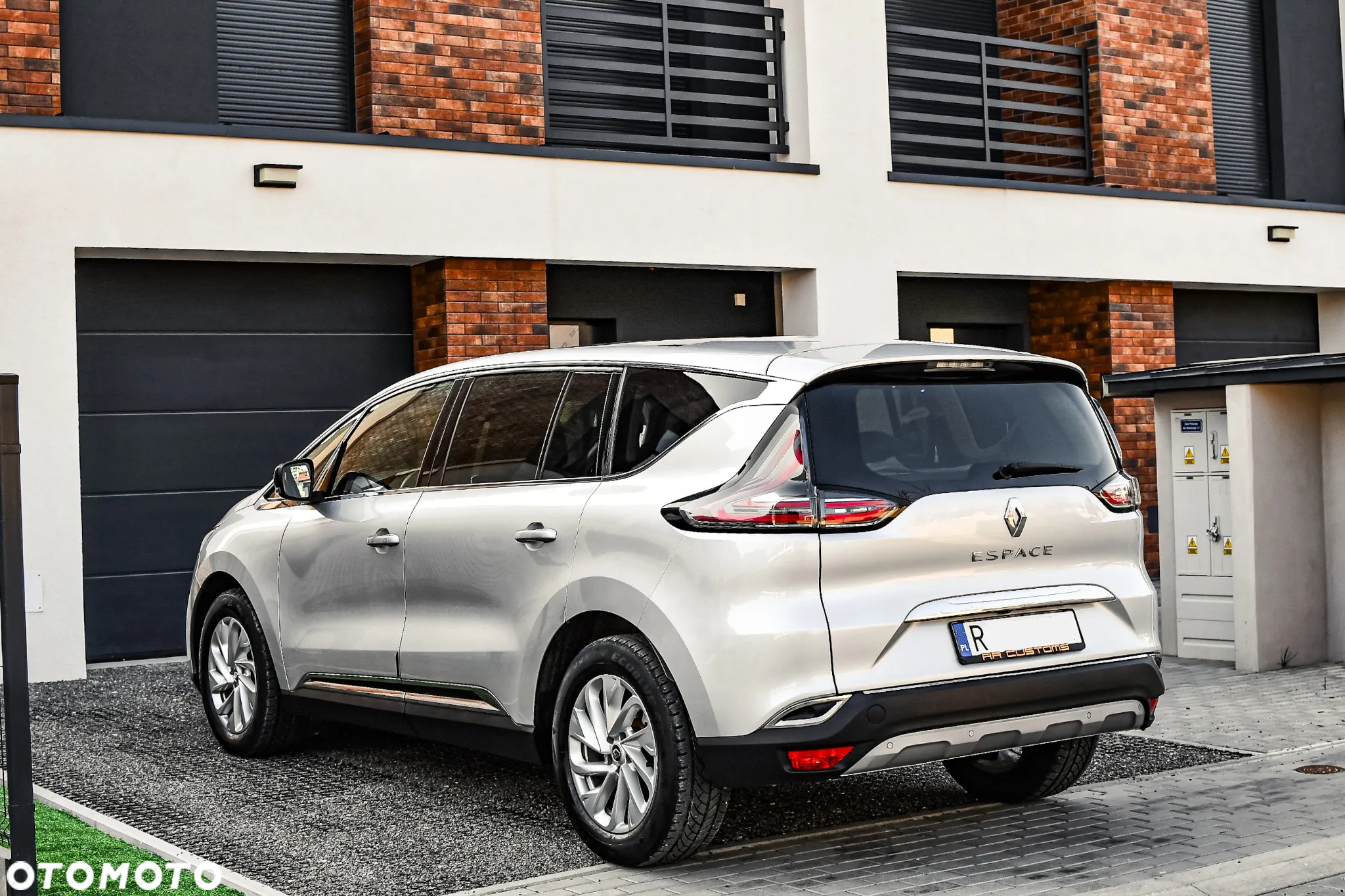 Renault Espace 1.6 dCi Energy Magnetic EDC - 3