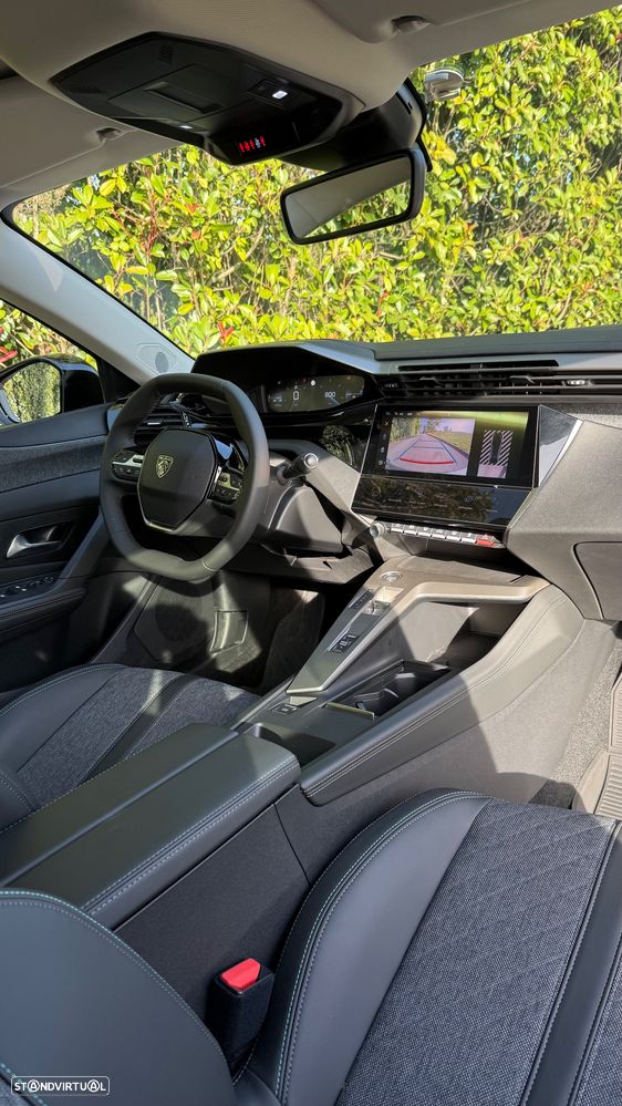 Peugeot 408 - 9