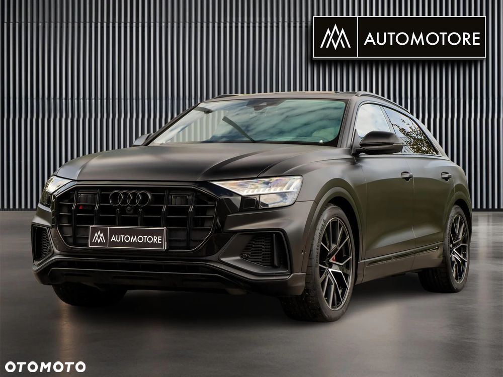 Audi SQ8 - 8