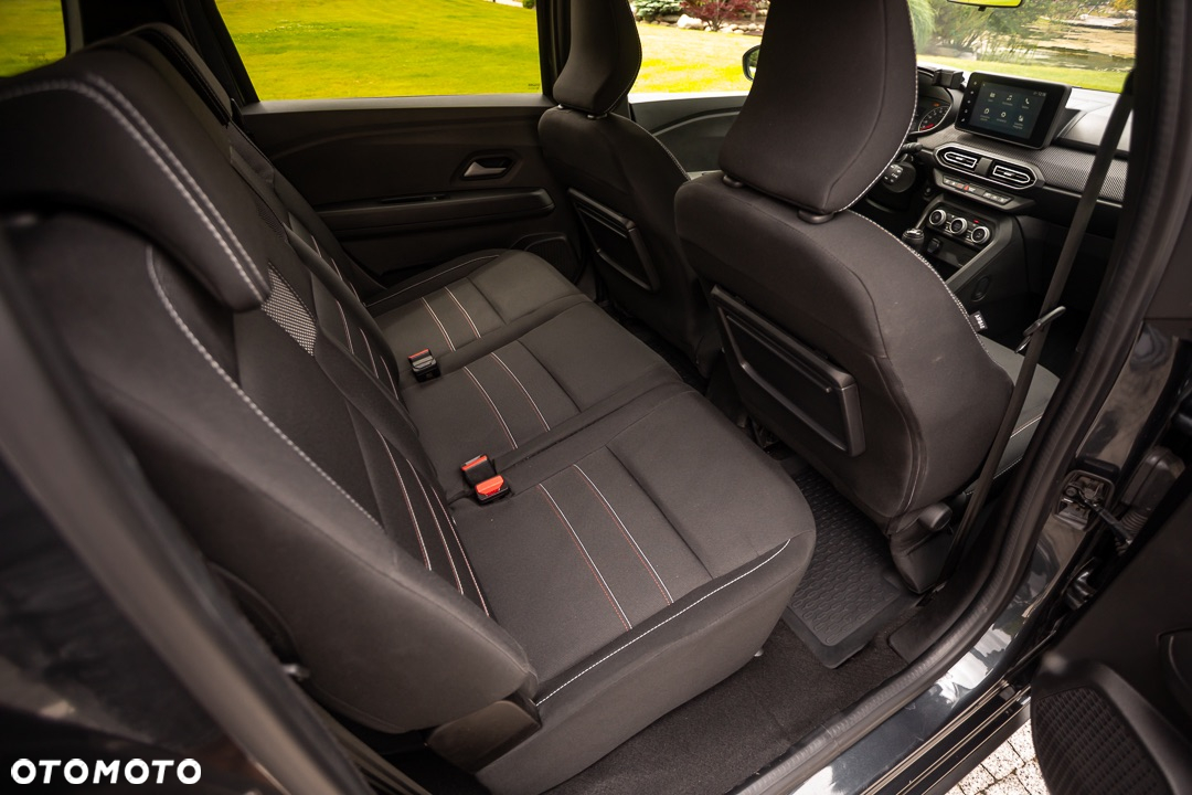 Dacia Jogger 1.0 TCe Extreme+ 7os - 37