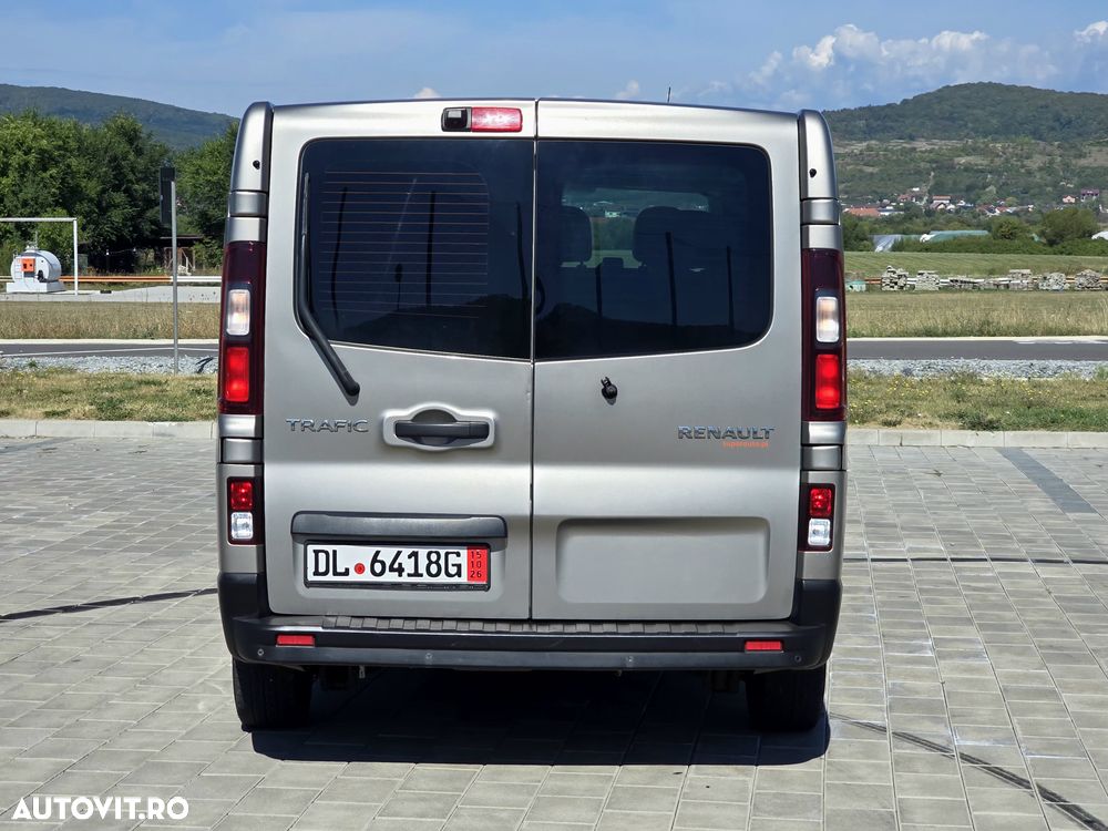 Renault Trafic - 19