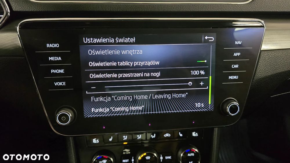 Skoda Superb 2.0 TDI SCR Sportline DSG - 26
