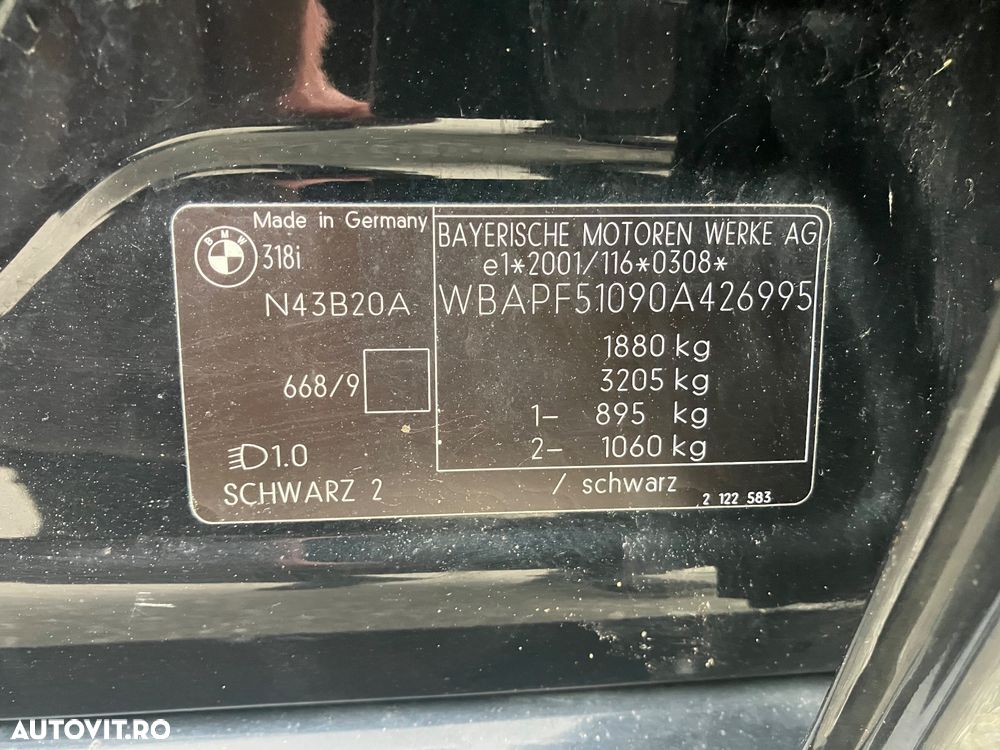 BMW Seria 3 318i - 13