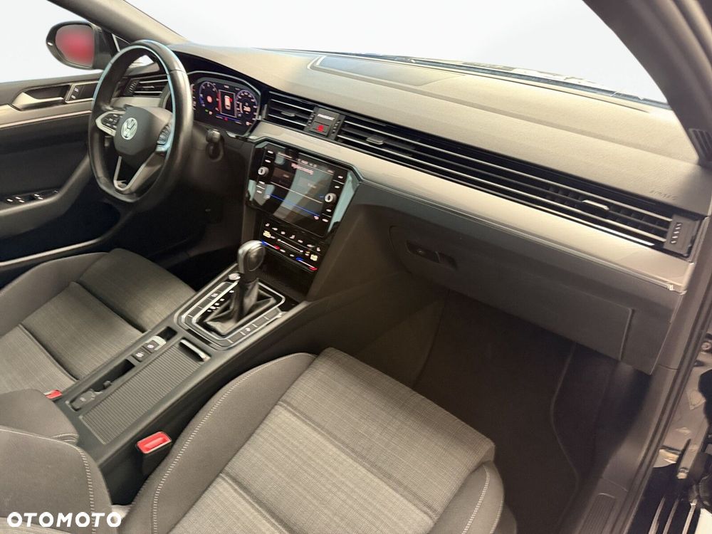 Volkswagen Passat Variant - 14