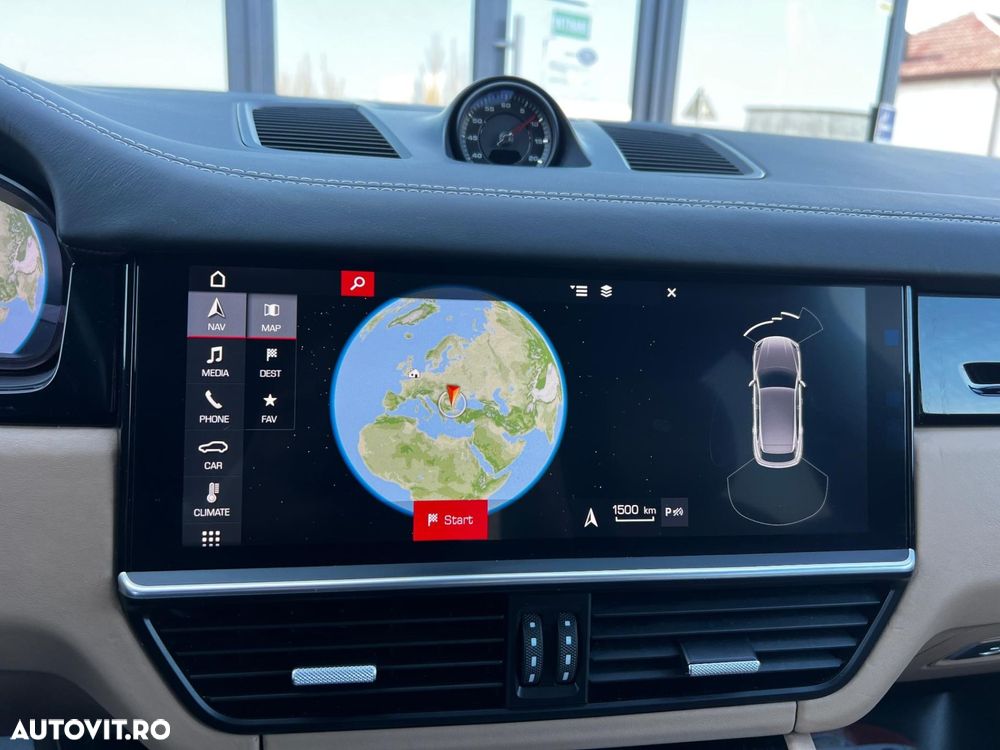 Porsche Cayenne - 15