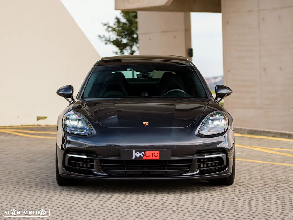 Porsche Panamera 4 E-Hybrid - 7