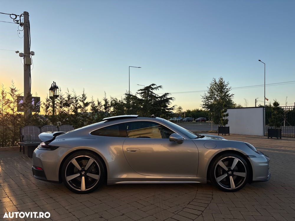Porsche 911 Carrera PDK - 6
