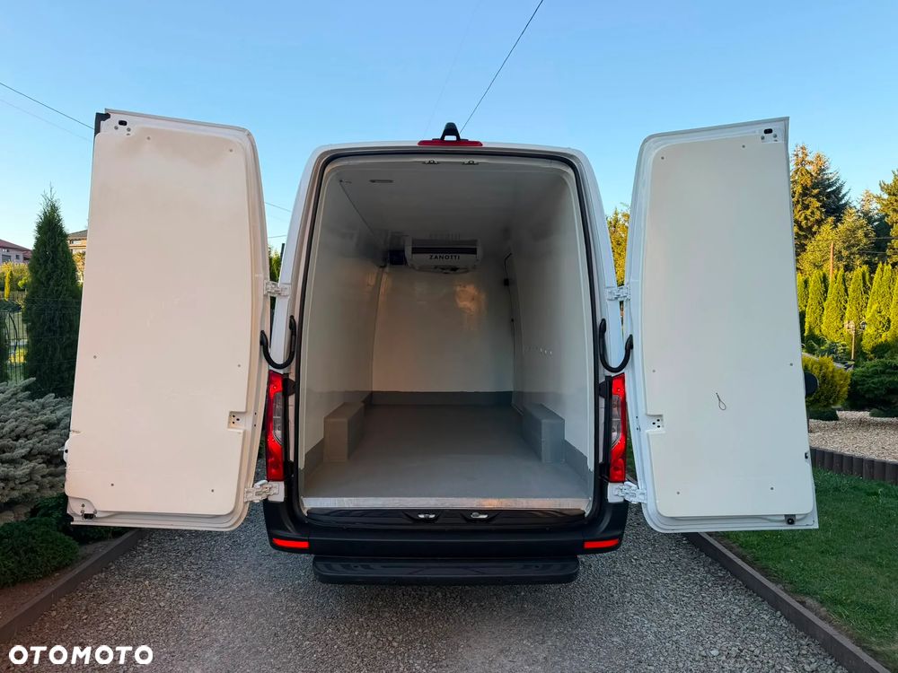 Mercedes-Benz Sprinter 315 Long PIĘKNY Webasto L3H2 Automat Chłodzenie i Ogrzewanie -20 / +20 stopni Pierwszy właściciel - 19