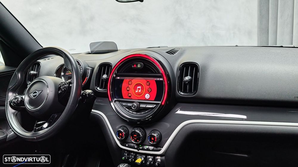 MINI Countryman Cooper SE ALL4 Auto - 16