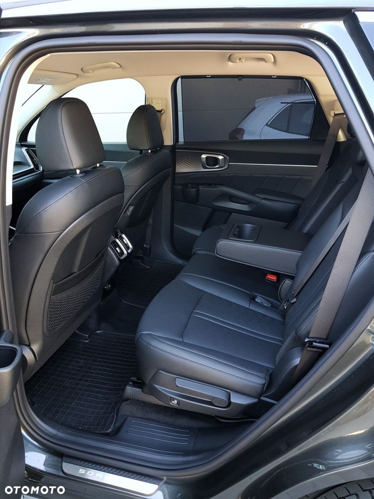 Kia Sorento 1.6 T-GDI HEV XL AWD 7os - 32