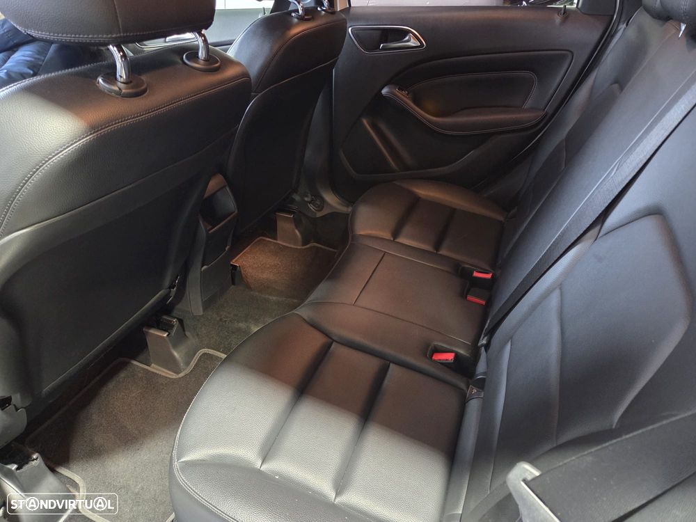 Mercedes-Benz B 180 CDI (BlueEFFICIENCY) 7G-DCT - 20