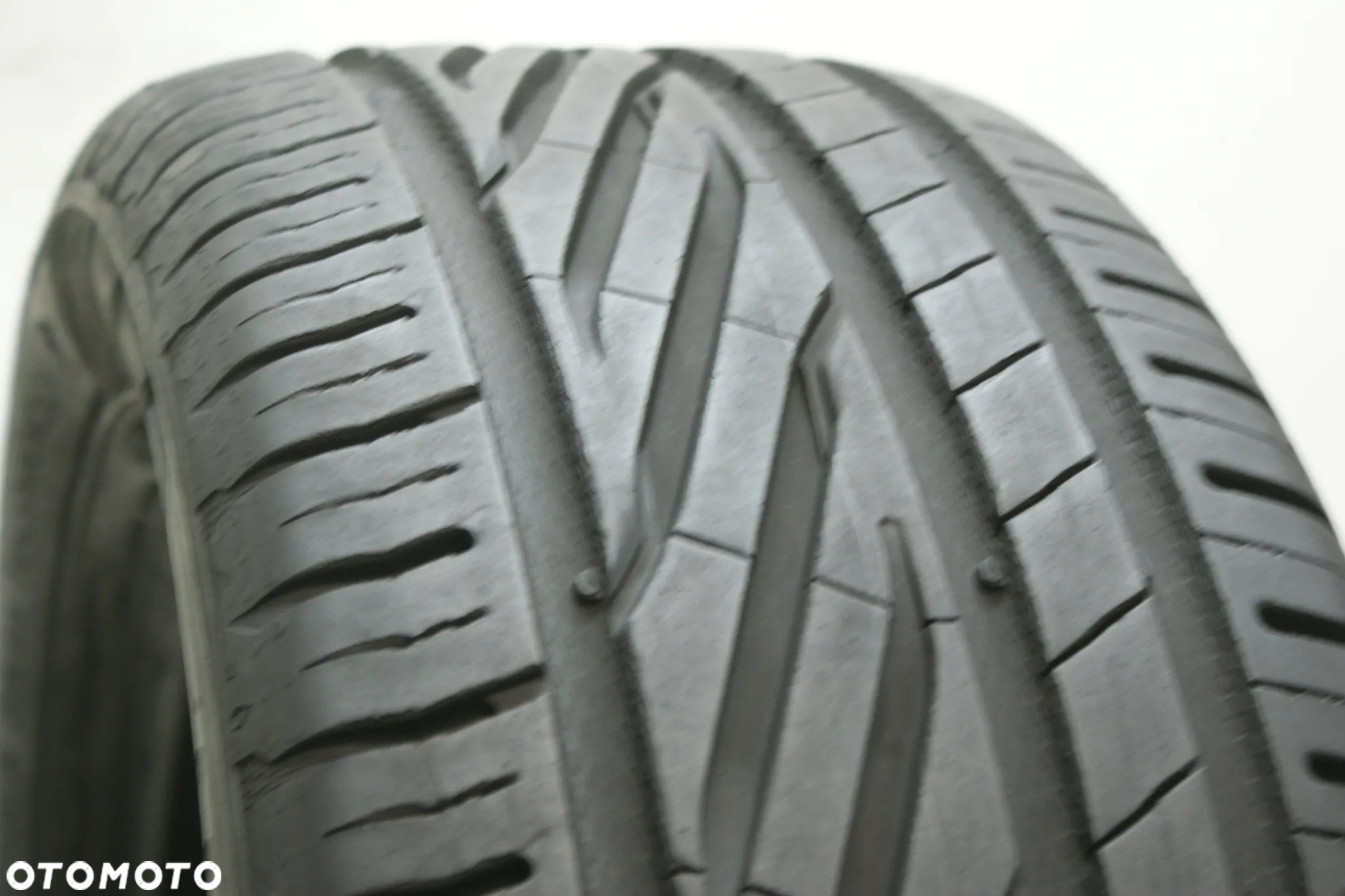 225/55R16 UNIROYAL RAINSPORT 5 , 8,1mm 2022r B821 - 2