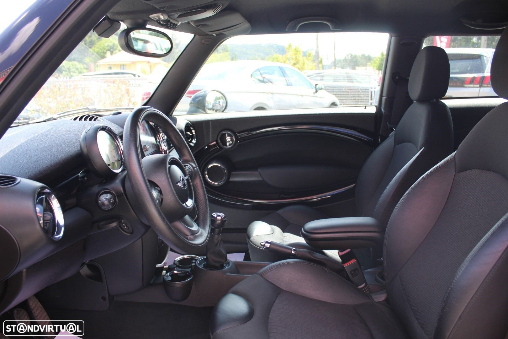 MINI 3 Portas Cooper D - 11