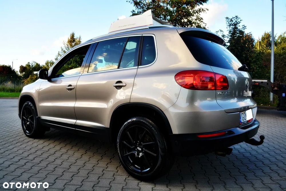 Volkswagen Tiguan 2.0 TDI DPF 4Motion BlueMotion Technology DSG Sport & Style - 16