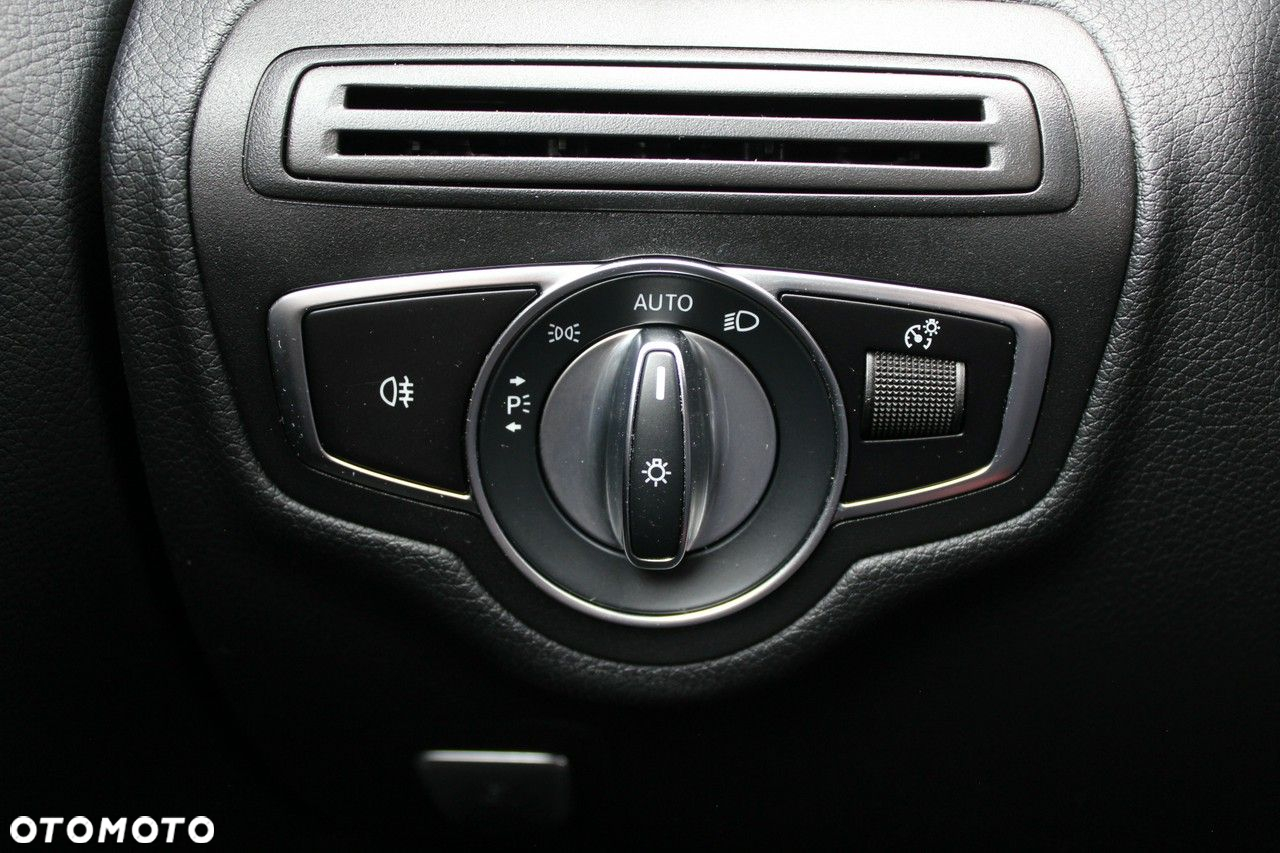 Mercedes-Benz Klasa C - 31
