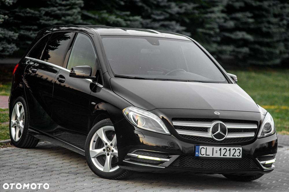 Mercedes-Benz Klasa B 200 UrbanStyle Edition - 1