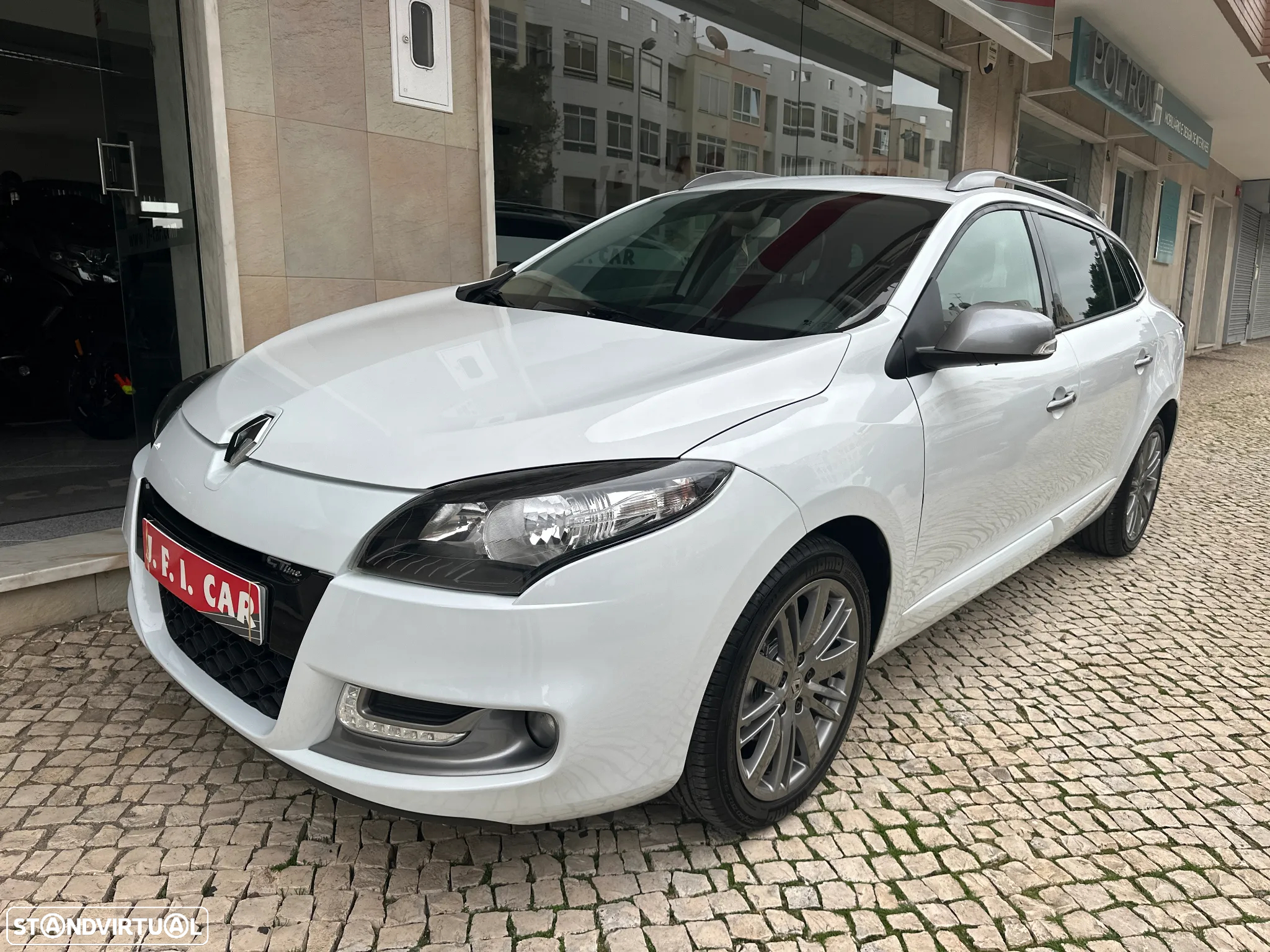 Renault Mégane Sport Tourer 1.5 dCi GT Line SS - 16