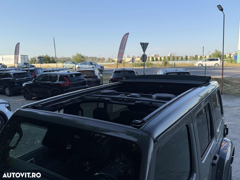 Jeep Wrangler 2.0 4xe AT8 PHEV Sahara - 17