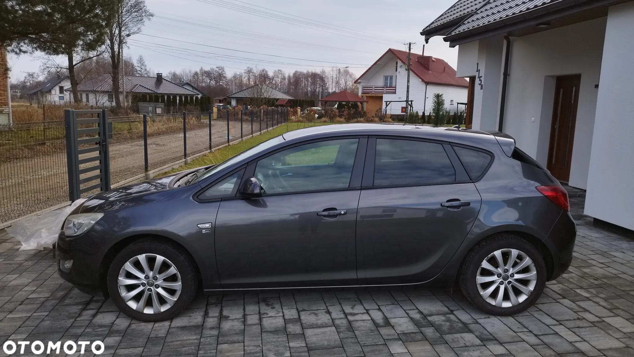 Opel Astra GTC 1.4 Turbo - 3