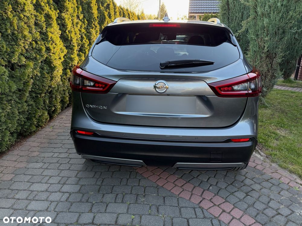 Nissan Qashqai 1.3 DIG-T N-Connecta EU6d - 9