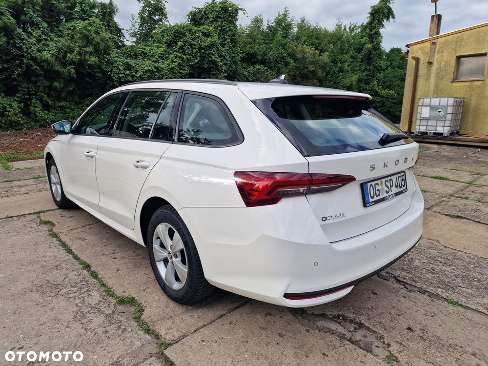 Skoda Octavia 2.0 TDI DSG Selection - 7