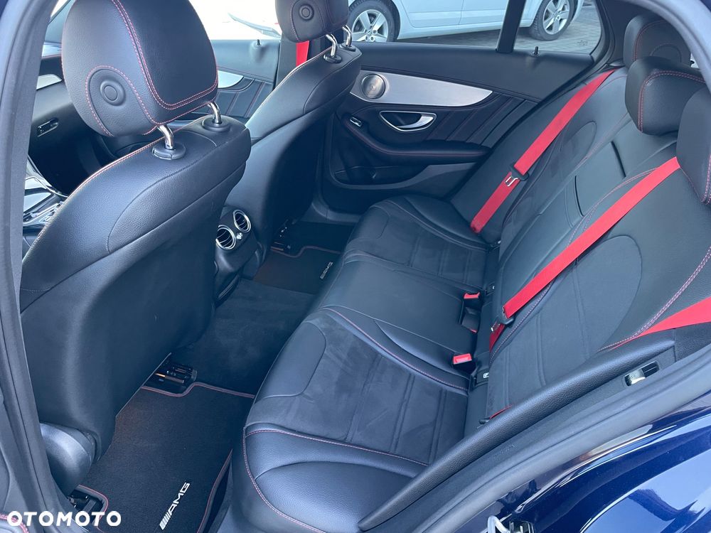 Mercedes-Benz Klasa C AMG 43 4Matic 9G-TRONIC - 12