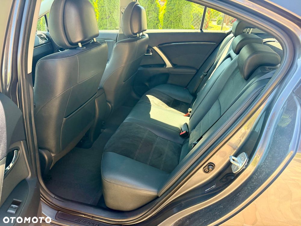Toyota Avensis 1.8 Sol EU5 - 10